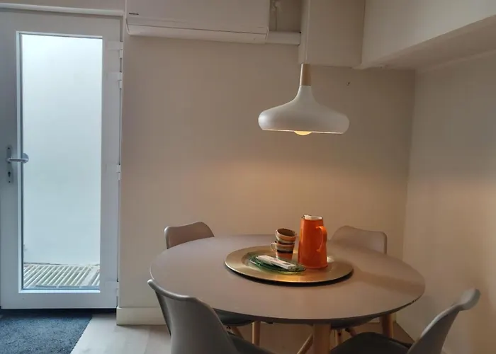 Short 33 Appartamento Ede