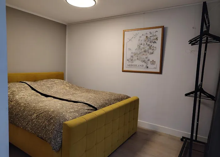 Short 33 Appartamento *