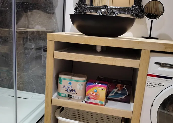 Short 33 Appartamento Ede